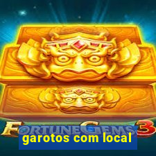 garotos com local