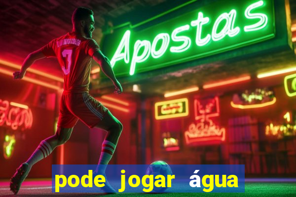 pode jogar água quente no vaso sanitário